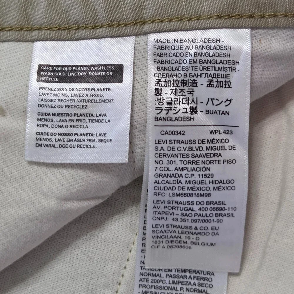 Levi’s Carrier Khaki 100% Cotton Cargo Shorts, Men’s Size 32, NWT